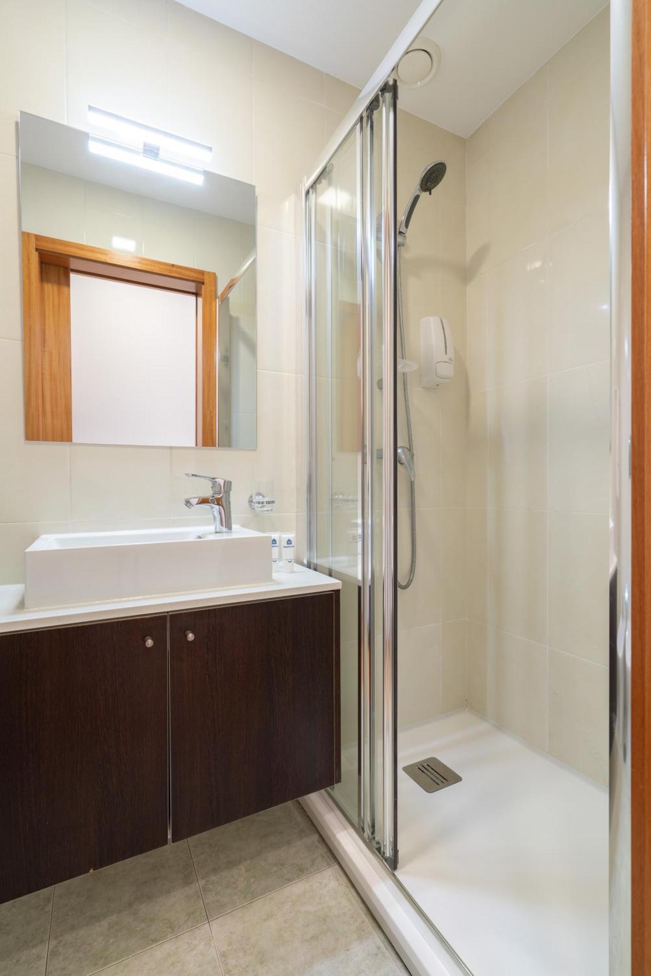 Appartement Host Wise - Bright Quiet Flats - Prime Location