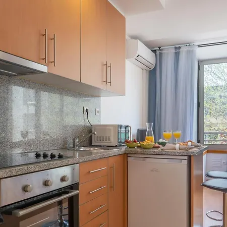 Host Wise - Bright Quiet Flats - Prime Location Appartement Porto Buitenkant foto