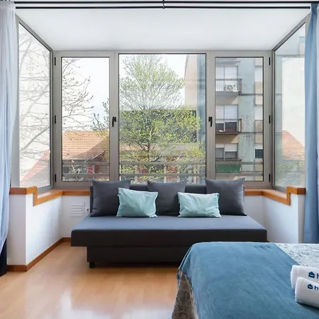 Host Wise - Bright Quiet Flats - Prime Location Appartement Porto Buitenkant foto