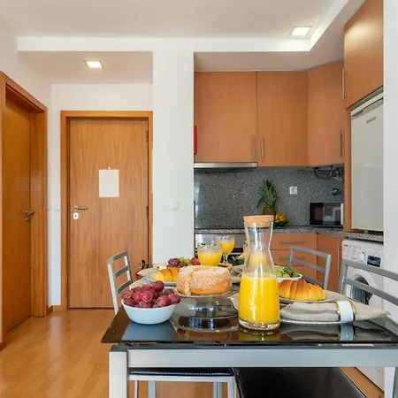 Host Wise - Bright Quiet Flats - Prime Location Appartement Porto Buitenkant foto