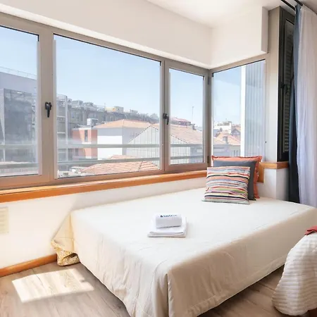 Host Wise - Bright Quiet Flats - Prime Location Appartement Porto Buitenkant foto