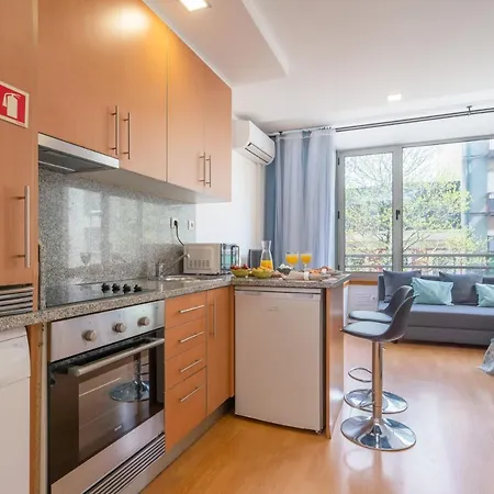 Host Wise - Bright Quiet Flats - Prime Location Appartement Porto Buitenkant foto