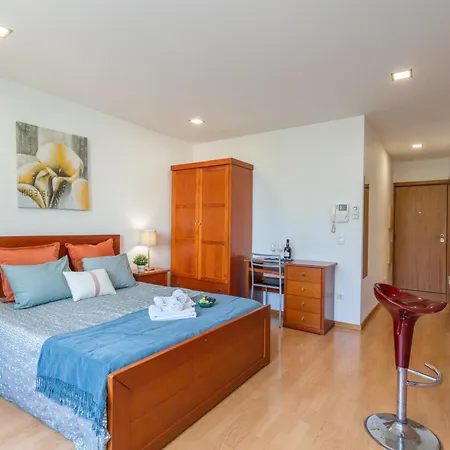 Host Wise - Bright Quiet Flats - Prime Location Appartement Porto Buitenkant foto