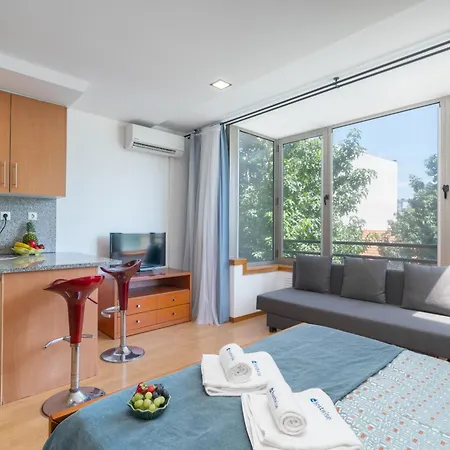 Host Wise - Bright Quiet Flats - Prime Location Appartement Porto Buitenkant foto