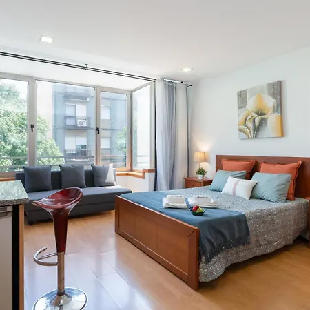 Host Wise - Bright Quiet Flats - Prime Location Appartement Porto Buitenkant foto