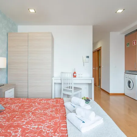 Host Wise - Bright Quiet Flats - Prime Location Appartement Porto Kamer foto